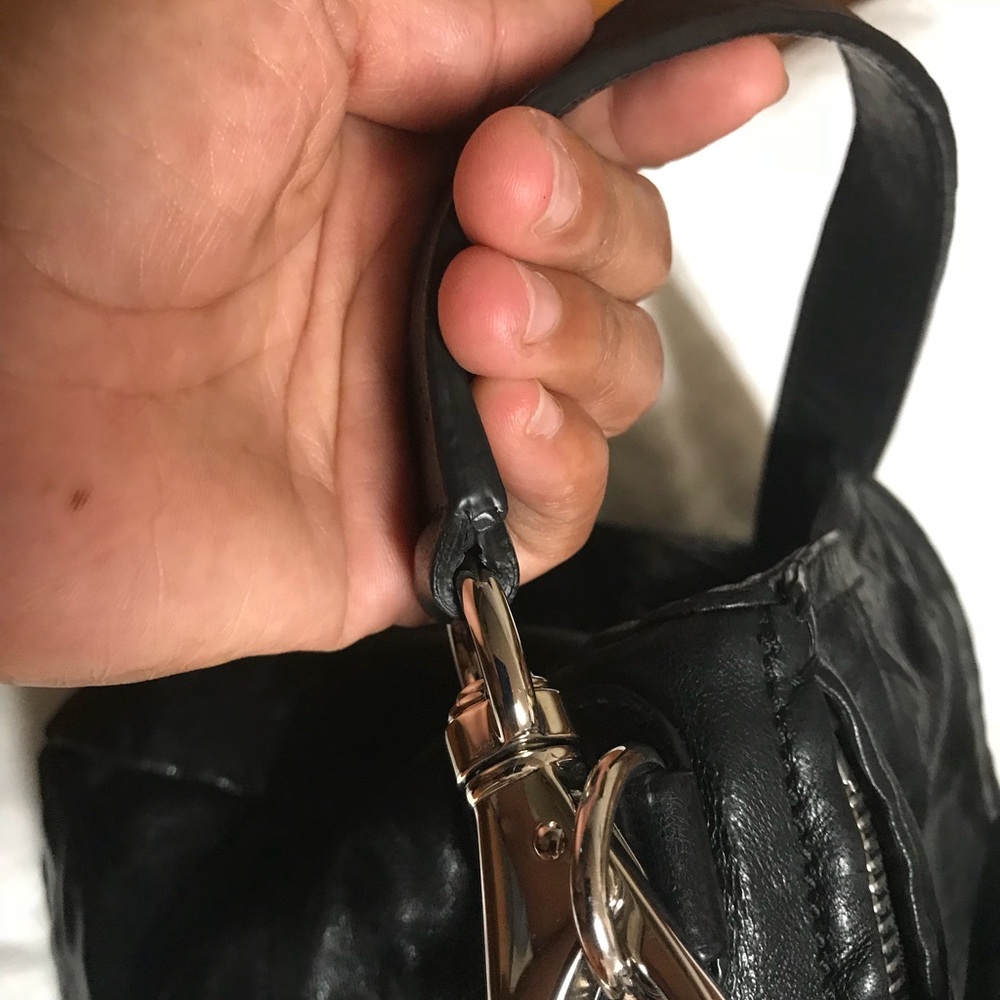 Authentic Givenchy Pandora - Picture 7 of 8